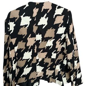 Kasper Separates in brown, black, and beige abstract design in size 18.